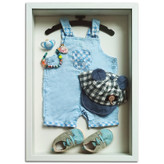 قاب گرفتن لباس نوزاد